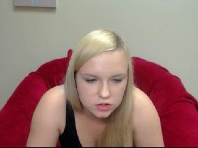 5282-natashagold-webcam-shaved-pussy-caucasian-female-blonde-babe