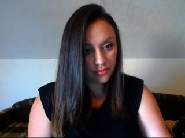 5416-fanttasyxgirl-webcam-model-brown-eyes-large-tits-female-brunette