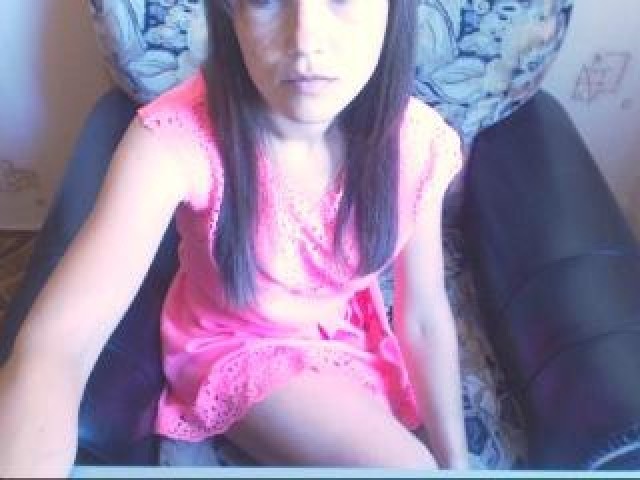 5866-superpozelui-medium-tits-webcam-model-pussy-brunette-caucasian-female
