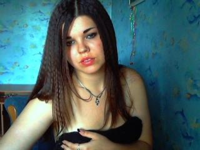 11000-kisszkissaa-webcam-model-brunette-shaved-pussy-medium-tits-webcam-pussy