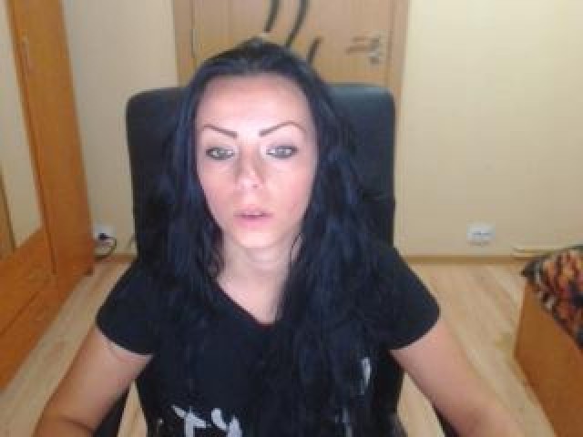 8950-curvysonia-green-eyes-webcam-model-caucasian-pussy-shaved-pussy-female