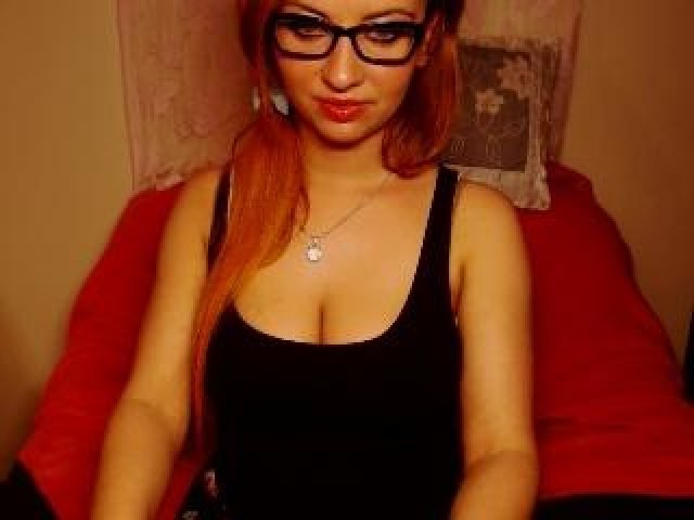 13936-melodysexy-female-green-eyes-webcam-model-shaved-pussy-redhead-babe
