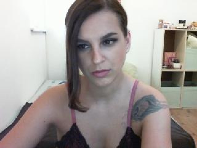 14580-missmirana-shaved-pussy-webcam-model-tits-brown-eyes-caucasian-pussy