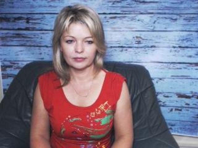 14600-valeriekiss-mature-blue-eyes-webcam-model-webcam-pussy-blonde-tits