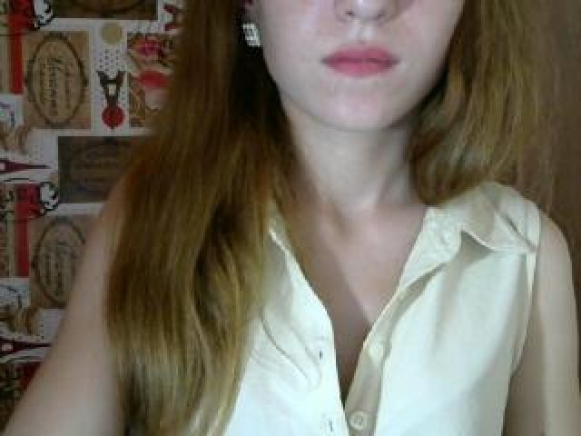 16188-hotgirll7-webcam-model-large-tits-tits-webcam-female-teen-green-eyes