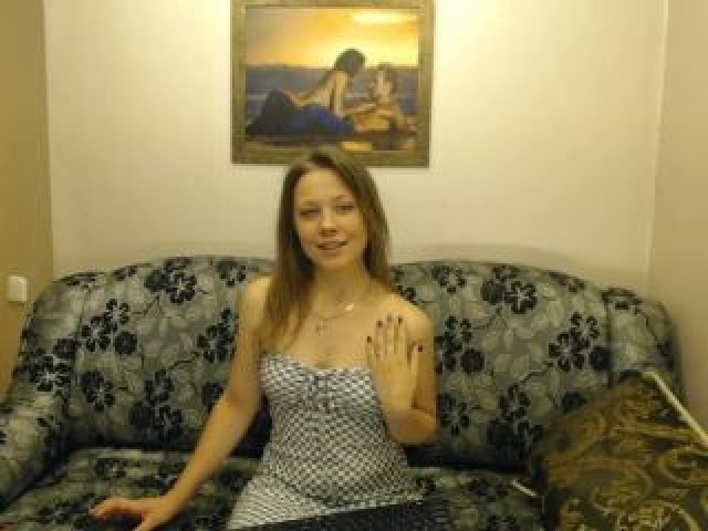17071-eva-smile-webcam-blonde-shaved-pussy-tits-medium-tits-webcam-model