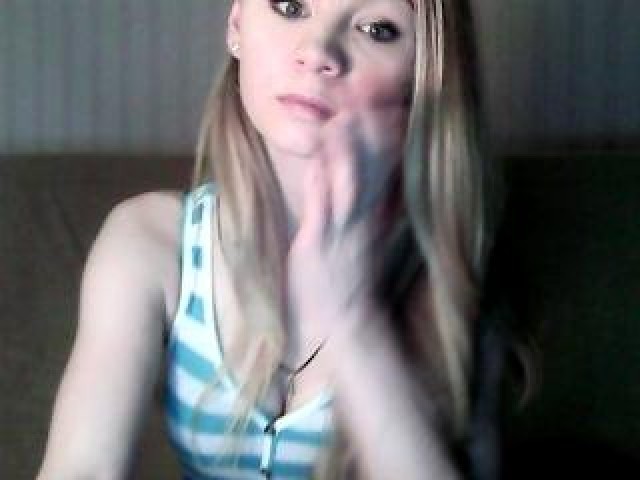 20447-kristin-female-webcam-small-tits-pussy-online-caucasian-blonde