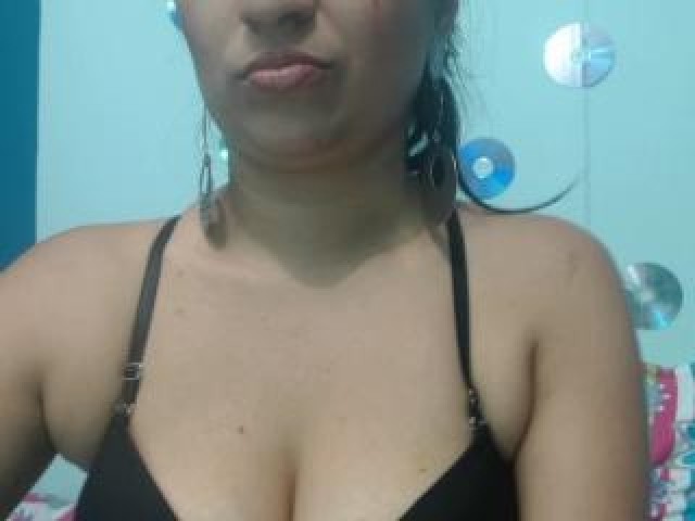 24196-azul-celeste-medium-tits-babe-webcam-latina-webcam-model-female-tits