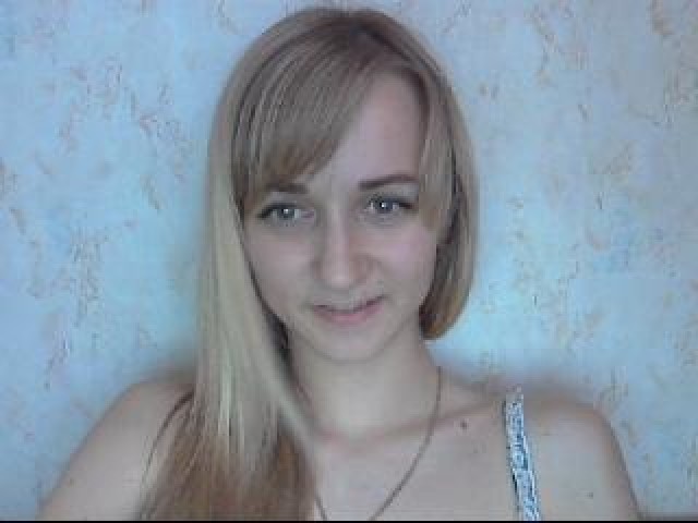 24922-niceviola1-female-caucasian-teen-webcam-medium-tits-pussy-shaved-pussy