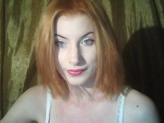 28109-liussyy-shaved-pussy-medium-tits-webcam-model-babe-blonde-webcam