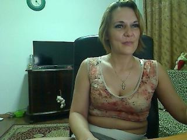 33788-blackwidow73-mature-caucasian-medium-tits-tits-straight-webcam-model