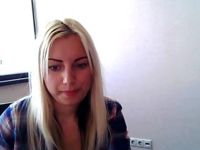 35668-snowwhitee-green-eyes-straight-caucasian-tits-shaved-pussy-blonde