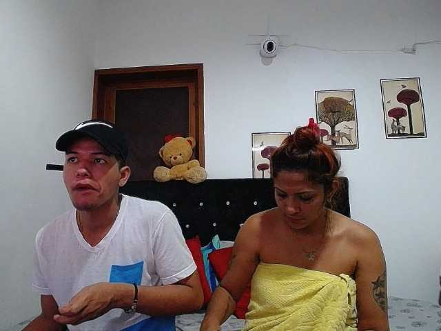 36944-cam-model-couplesgame2-tugging-kissing-straight-couple-handjob-foot-fetish