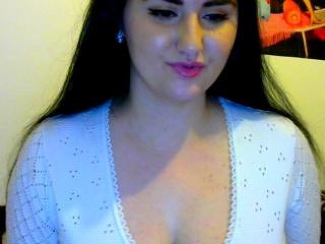 37456-yoursexxykim-caucasian-brown-eyes-pussy-webcam-model-private-straight