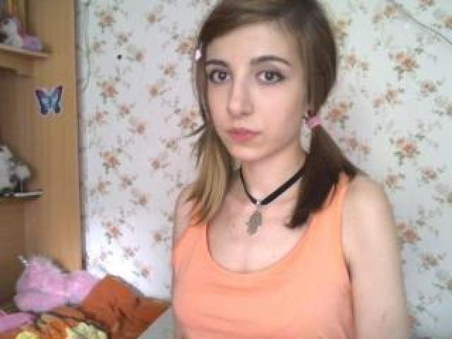 41644-rikky-tikky-brown-eyes-medium-tits-webcam-teen-brunette-webcam-model