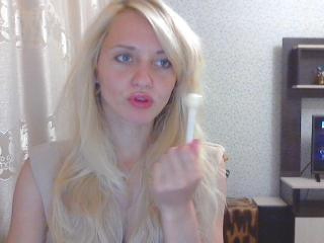 41760-nancydi-shaved-pussy-webcam-model-blonde-female-pussy-straight-tits