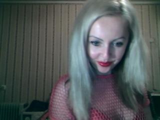 41764-lulublonde-webcam-model-female-tits-babe-caucasian-blue-eyes-pussy