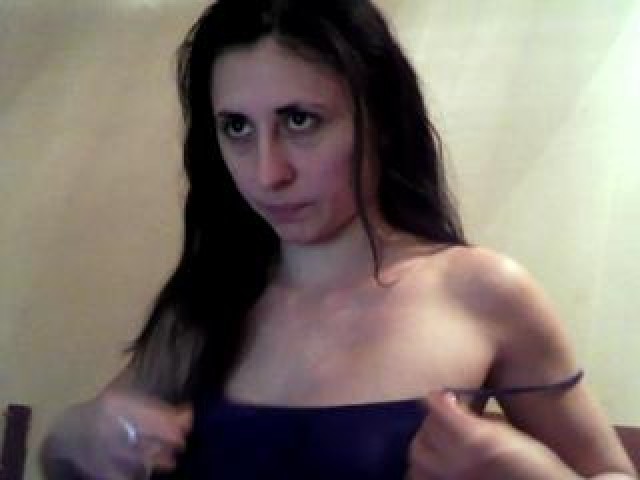 42332-jessmagnetic-female-shaved-pussy-babe-brunette-webcam-model-brown-eyes