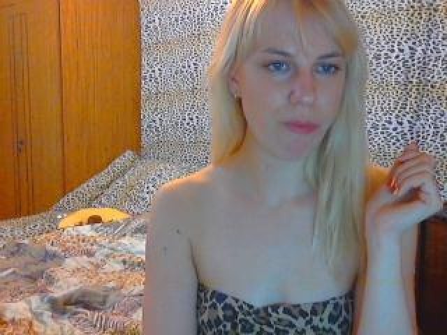 43198-sandra888-blonde-caucasian-webcam-model-pussy-female-shaved-pussy