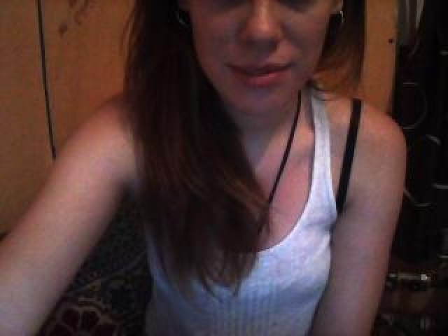 44188-sweetlittleg-female-caucasian-webcam-model-blue-eyes-brunette-sexy