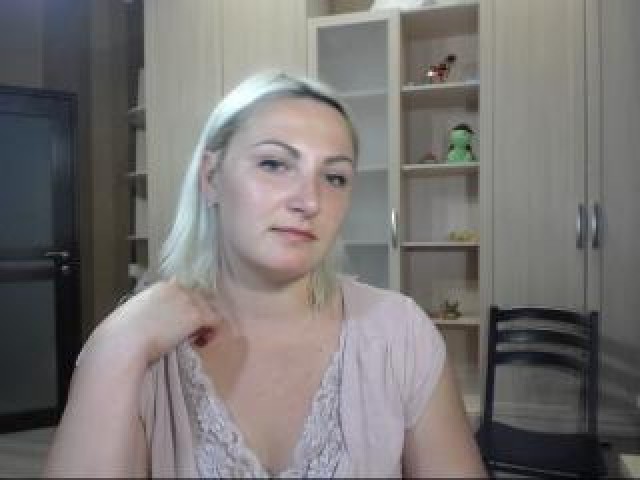 44844-hot-hellen4yo-female-blonde-caucasian-webcam-large-tits-webcam-model