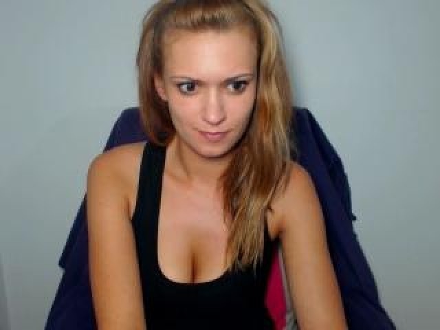 47578-daisylovve-webcam-caucasian-shaved-pussy-webcam-model-babe-blonde
