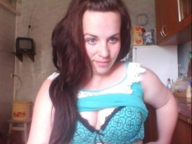 52932-keirababy2-caucasian-webcam-brunette-shaved-pussy-blue-eyes