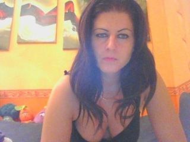 55716-xdeborahx-tits-brunette-babe-webcam-female-pussy-straight-green-eyes