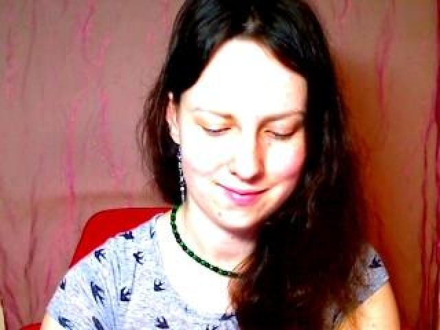 58185-carolinebb-trimmed-pussy-webcam-straight-medium-tits-tits-webcam-model