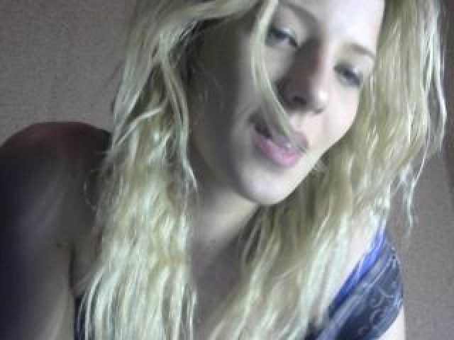 58483-sweetdreams55-caucasian-female-green-eyes-straight-webcam-model