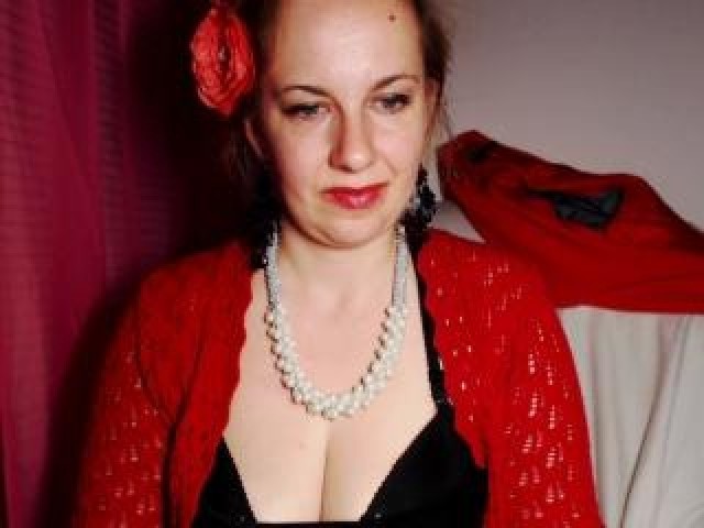 39762-alina30-babe-webcam-pussy-green-eyes-redhead-female-webcam-model