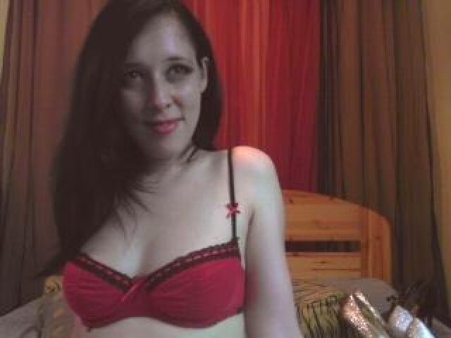 37730-lealavender-blue-eyes-female-caucasian-webcam-model-shaved-pussy-babe