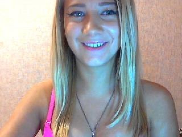 15426-leraratedx-medium-tits-teen-female-gray-eyes-webcam-webcam-model