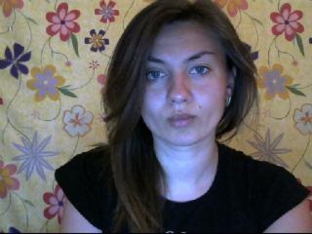 35836-millana77-brunette-teen-blue-eyes-straight-shaved-pussy-webcam-model