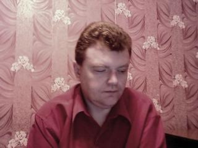 24368-oleg-webcam-caucasian-female-blue-eyes-pussy-brunette-webcam-model
