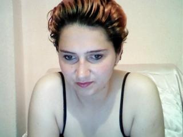 19707-syreen696-tits-green-eyes-caucasian-large-tits-brunette-webcam-model