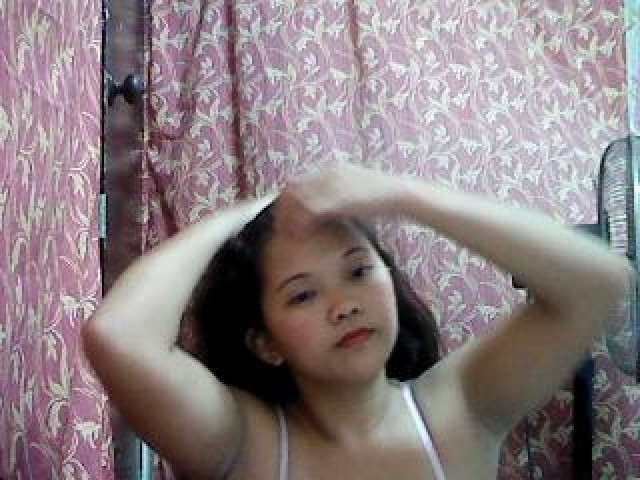 11891-xxkharelxx-brown-eyes-webcam-model-asian-trimmed-pussy-webcam-brunette